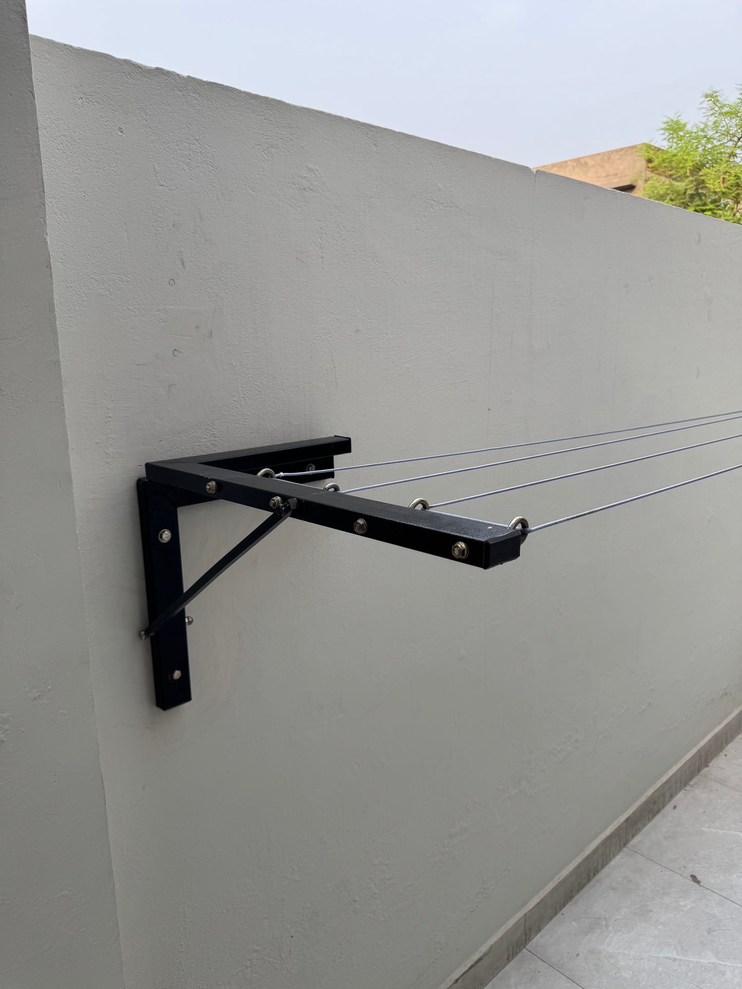 Wall-Mounted Clothes Drying Stand