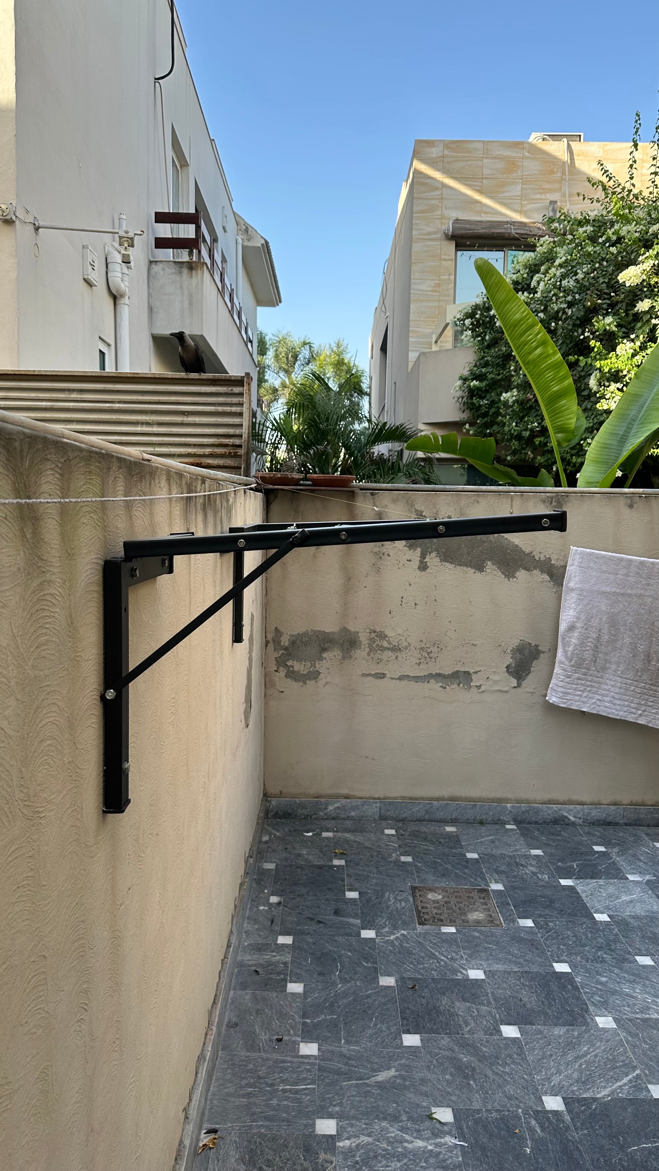 Wall-Mounted Clothes Drying Stand