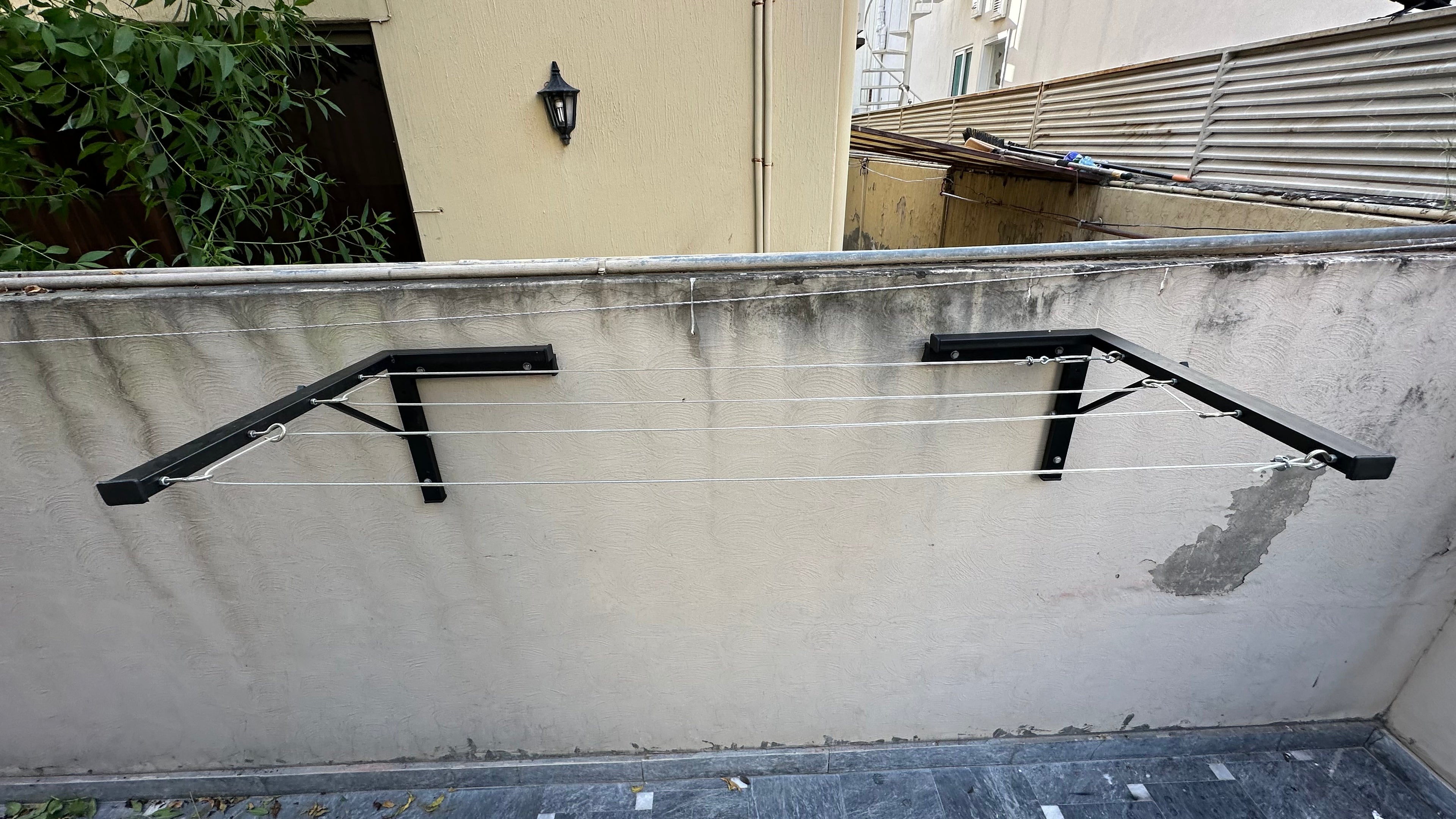 Wall-Mounted Clothes Drying Stand